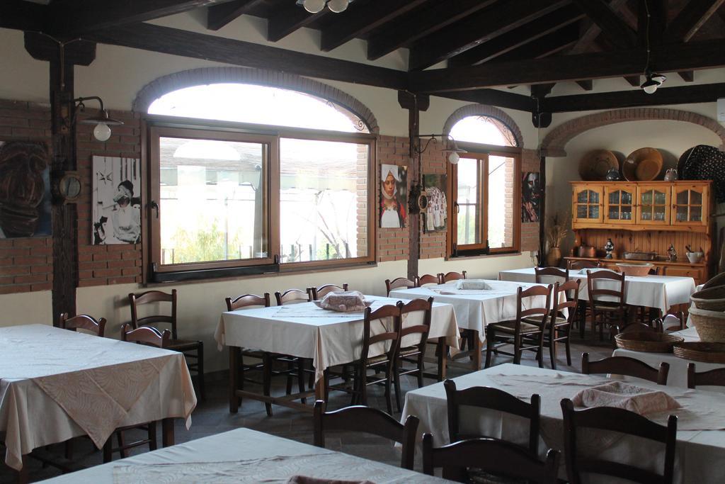 Agriturismo Su Recreu Ittiri Exteriör bild
